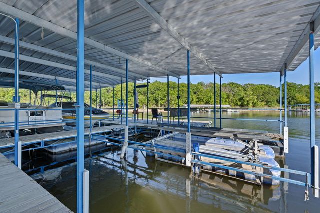 25 Palomino Court, Lampe, MO 65681