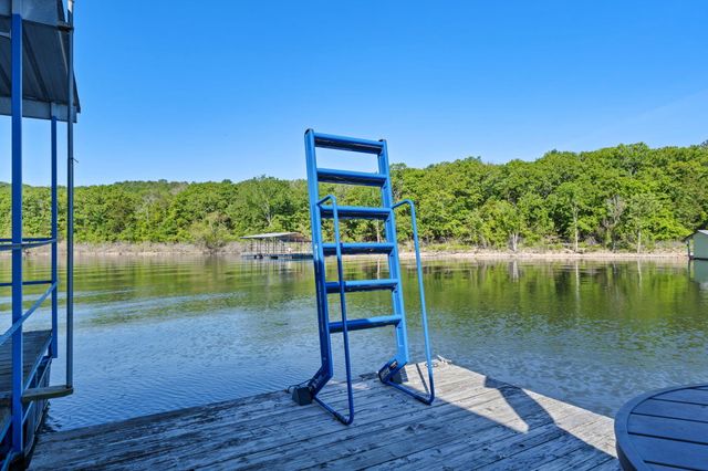 25 Palomino Court, Lampe, MO 65681