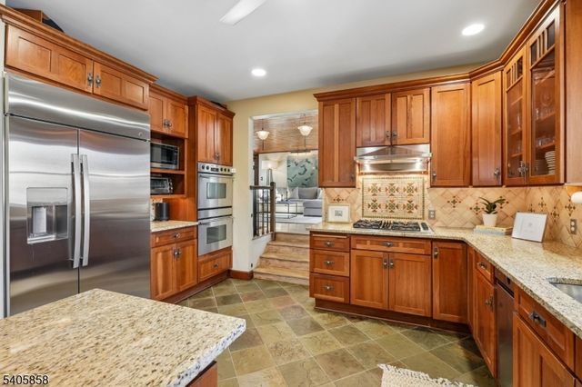 340 Highland Ave, Montclair Twp., NJ 07043