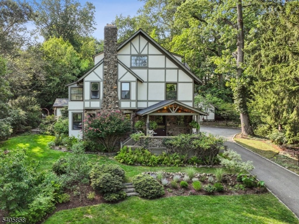 340 Highland Ave, Montclair Twp., NJ 07043