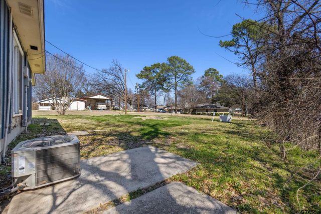 2016 Gavin Rd, Kemp, TX 75143