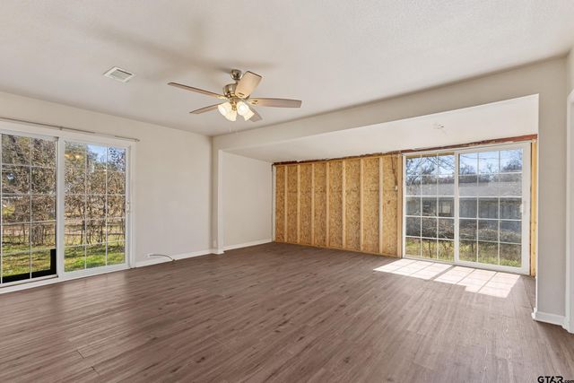 2016 Gavin Rd, Kemp, TX 75143