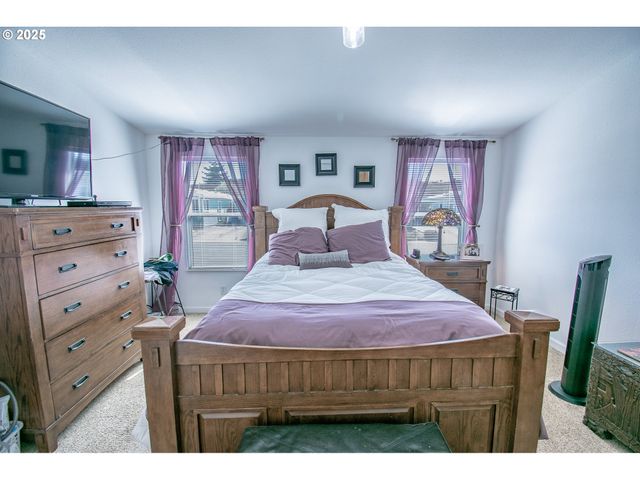 3700 BABCOCK Ln 144, Eugene, OR 97401