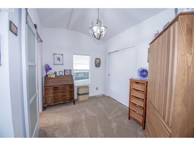 3700 BABCOCK Ln 144, Eugene, OR 97401