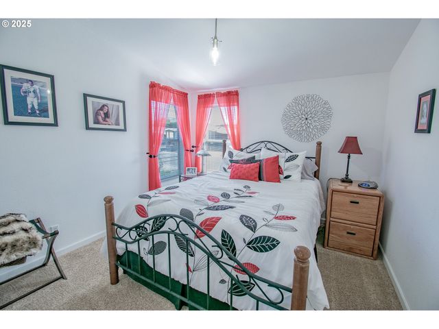 3700 BABCOCK Ln 144, Eugene, OR 97401