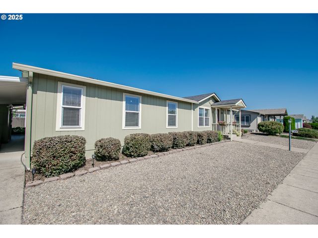 3700 BABCOCK Ln 144, Eugene, OR 97401