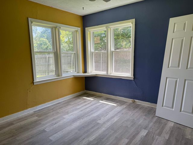 111 S Park St, Mcpherson, KS 67460