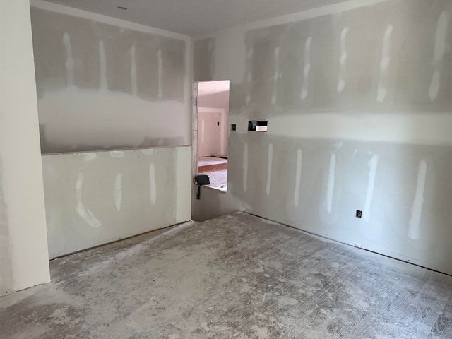 111 S Park St, Mcpherson, KS 67460