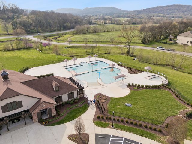 9024 Nestling Ridge Ct, College Grove, TN 37046