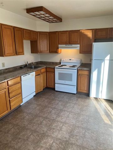 952 S Iola Street, Aurora, CO 80012