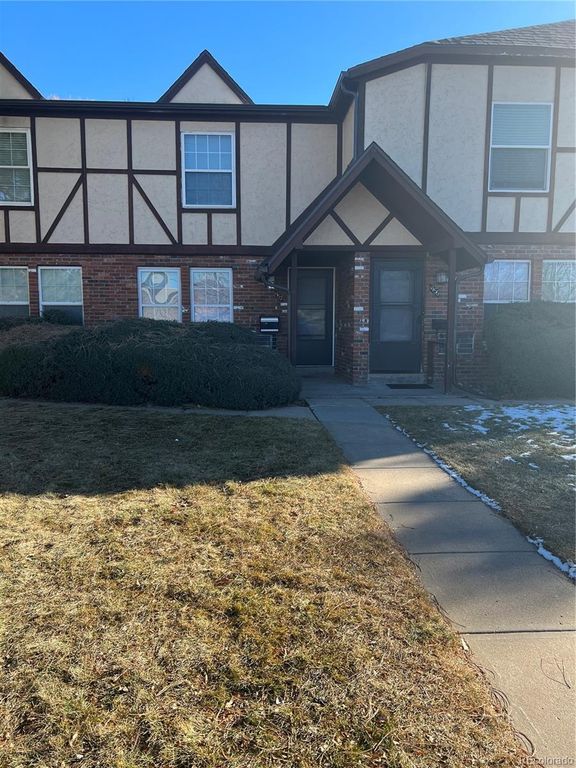 952 S Iola Street, Aurora, CO 80012