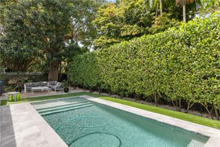 11810 W Biscayne Canal Rd, Miami, FL 33161