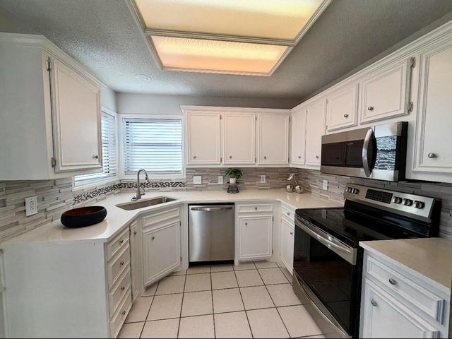 2318 94th Street, Lubbock, TX 79423