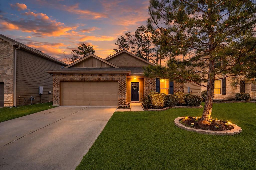 4275 Pine Still Road, Conroe, TX 77304