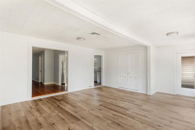 1303 Fm-1409, Dayton, TX 77535