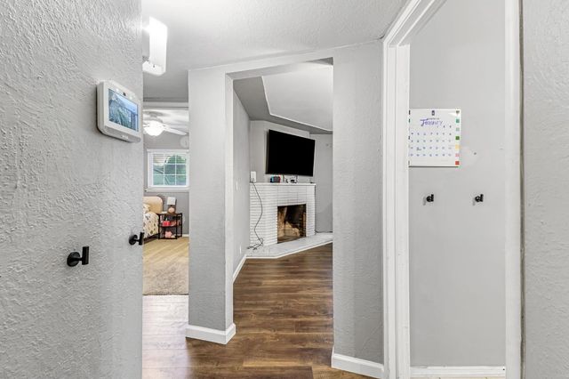 4135 E Fedora Avenue, Fresno, CA 93726