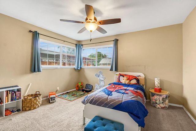 4135 E Fedora Avenue, Fresno, CA 93726