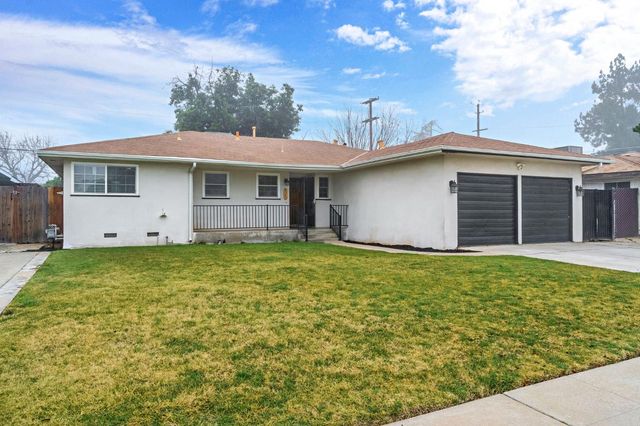 4135 E Fedora Avenue, Fresno, CA 93726