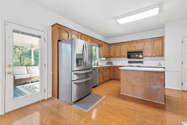 604 BROOKS LANE, Hoover, AL 35244
