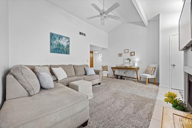 3501 Bernard Street 30C, Bakersfield, CA 93306