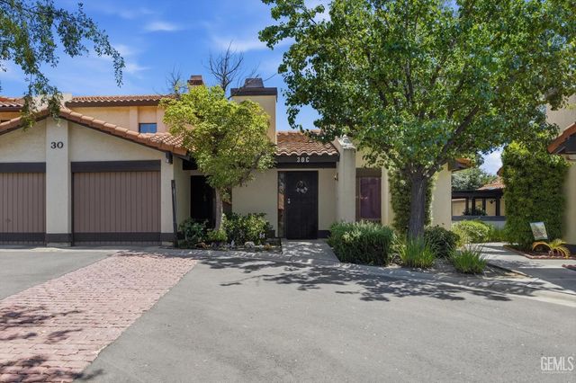 3501 Bernard Street 30C, Bakersfield, CA 93306