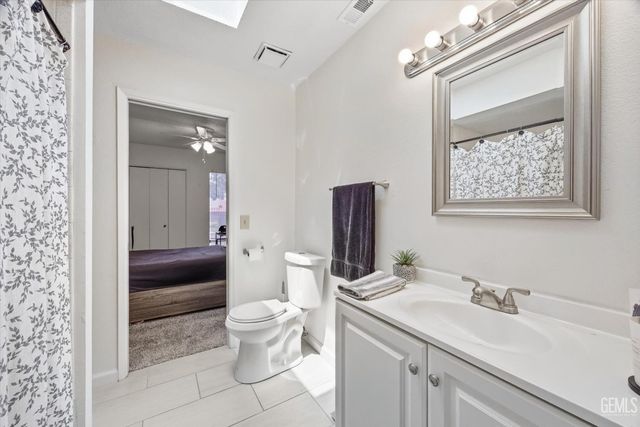 3501 Bernard Street 30C, Bakersfield, CA 93306