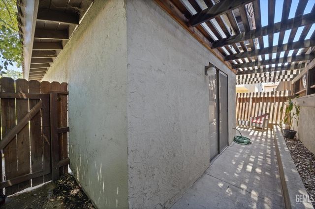 3501 Bernard Street 30C, Bakersfield, CA 93306
