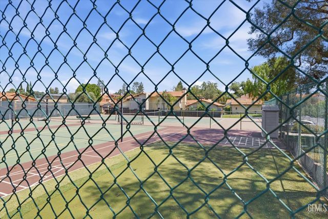 3501 Bernard Street 30C, Bakersfield, CA 93306