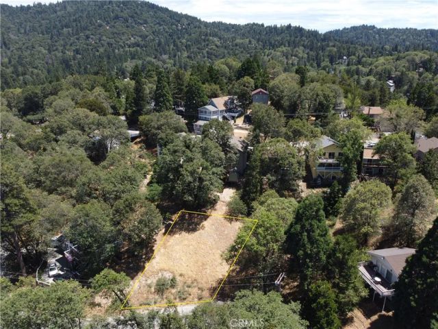 338 Davos, Crestline, CA 92325