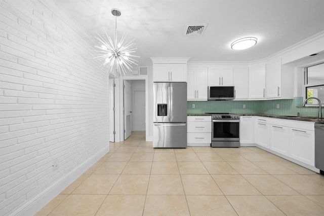 580 SE 5th Street, Pompano Beach, FL 33060