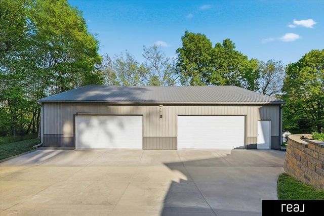8415 N 45 Street, Omaha, NE 68152