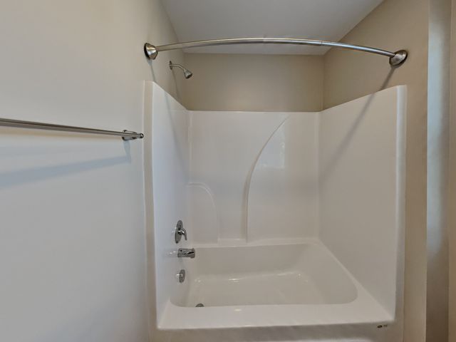 1525 Ashgrove Pl, Lebanon, TN 37087