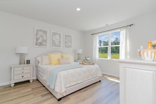 4032 Robin Song Way, Loris, SC 29569