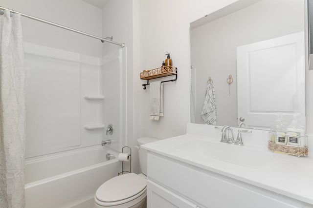 4032 Robin Song Way, Loris, SC 29569