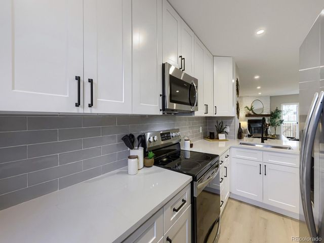 10595 W Dartmouth Avenue, Lakewood, CO 80227