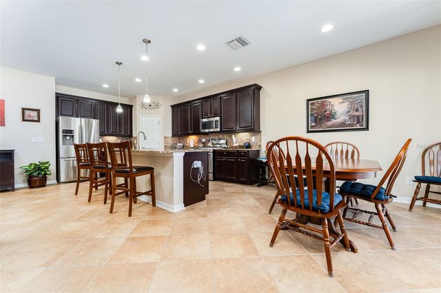 11218 COVENTRY GROVE CIRCLE, Lithia, FL 33547