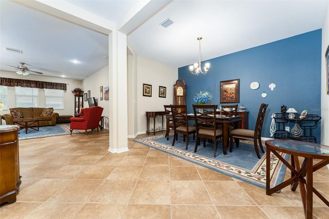 11218 COVENTRY GROVE CIRCLE, Lithia, FL 33547