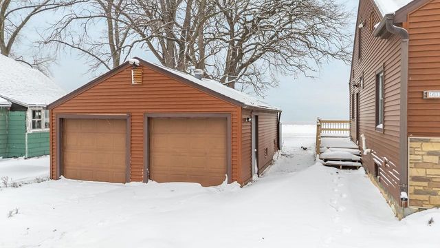 2453 EAST SHORE DRIVE, Green Bay, WI 54302