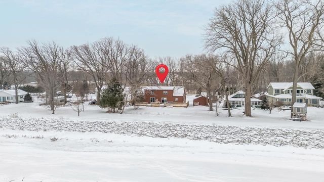 2453 EAST SHORE DRIVE, Green Bay, WI 54302