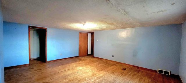 2453 EAST SHORE DRIVE, Green Bay, WI 54302