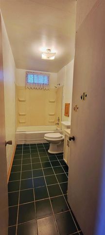 2453 EAST SHORE DRIVE, Green Bay, WI 54302