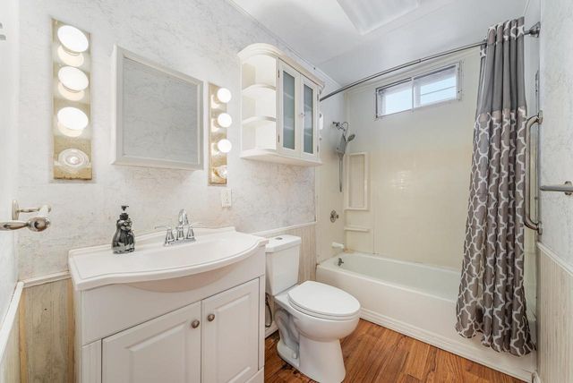 2453 EAST SHORE DRIVE, Green Bay, WI 54302