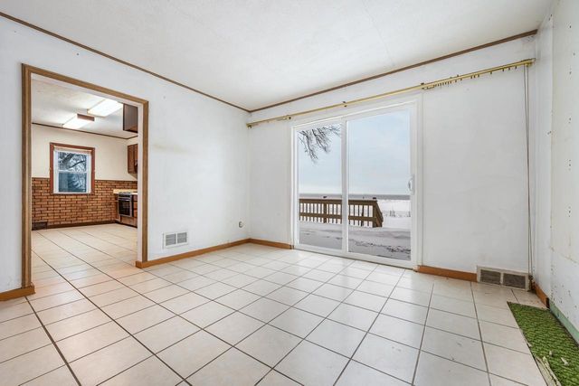 2453 EAST SHORE DRIVE, Green Bay, WI 54302