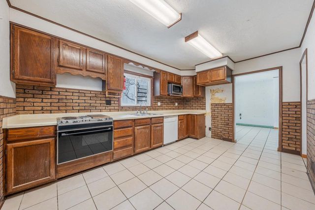 2453 EAST SHORE DRIVE, Green Bay, WI 54302