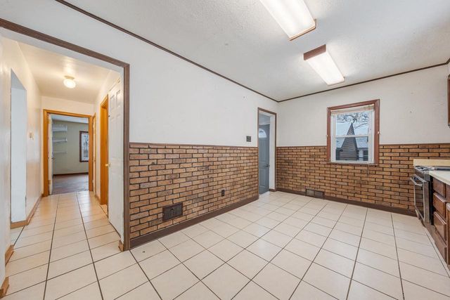 2453 EAST SHORE DRIVE, Green Bay, WI 54302