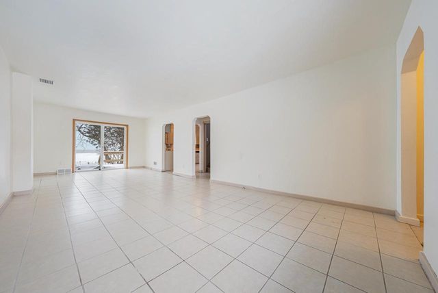 2453 EAST SHORE DRIVE, Green Bay, WI 54302