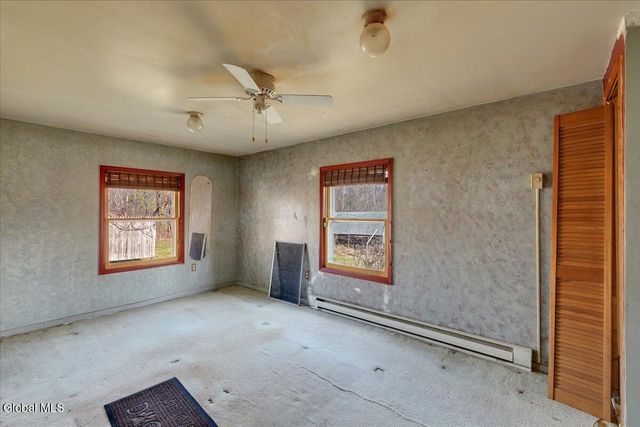 89 Morris Road, Schenectady, NY 12304