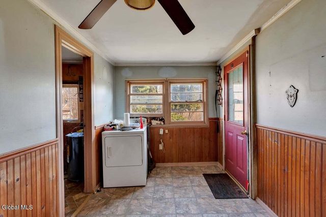 89 Morris Road, Schenectady, NY 12304