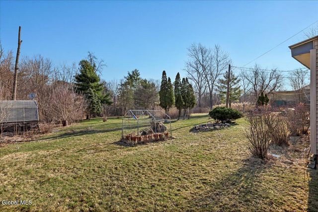 89 Morris Road, Schenectady, NY 12304