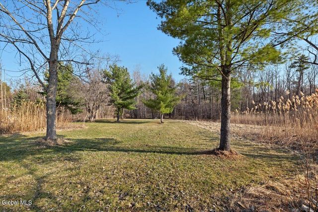 89 Morris Road, Schenectady, NY 12304